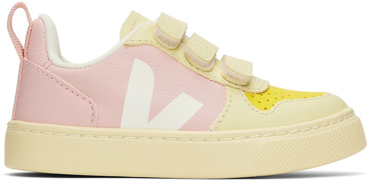 Photo: VEJA Baby Pink The Animals Observatory Edition Sneakers