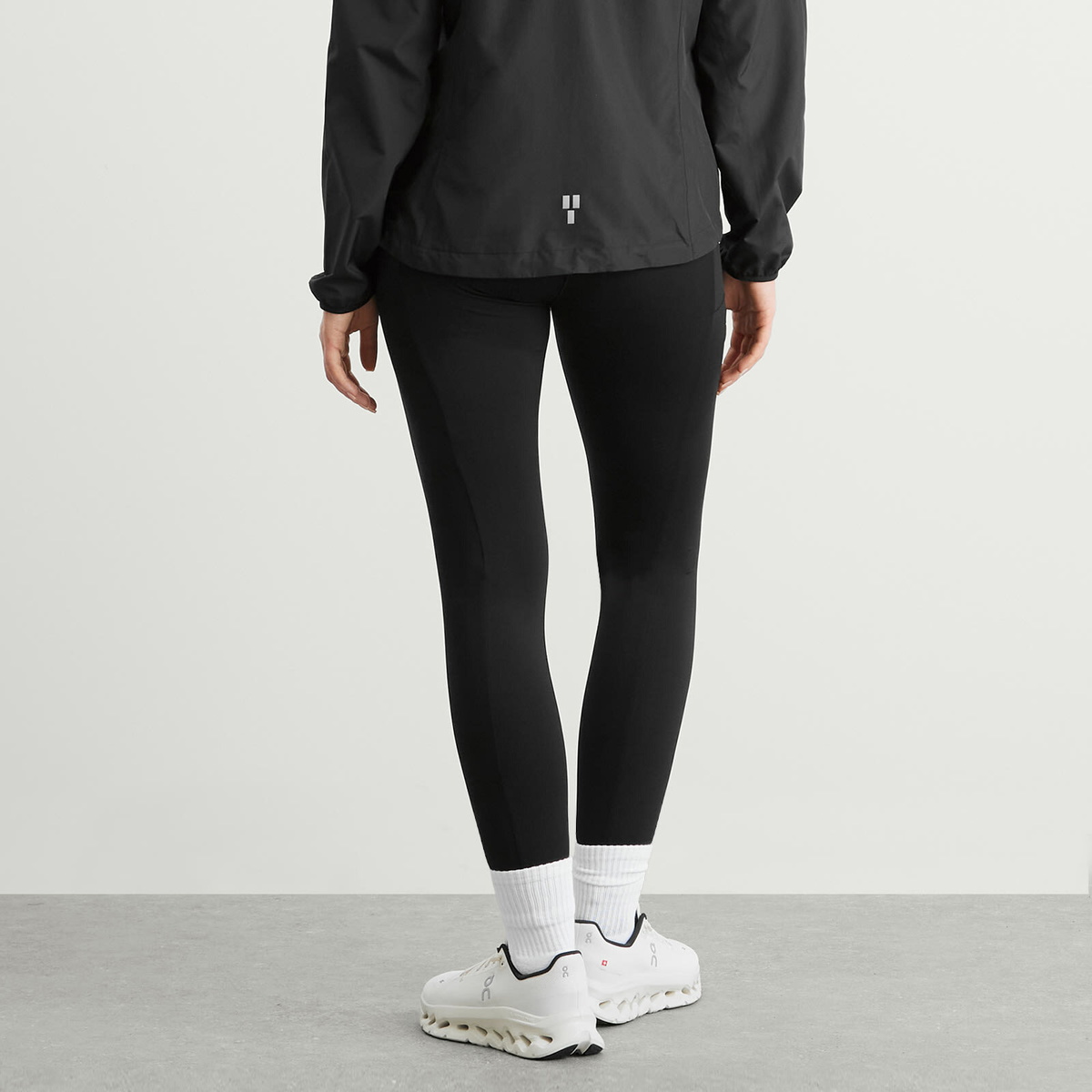 The North Face Women's Refina Active Leggings in Tnf Black