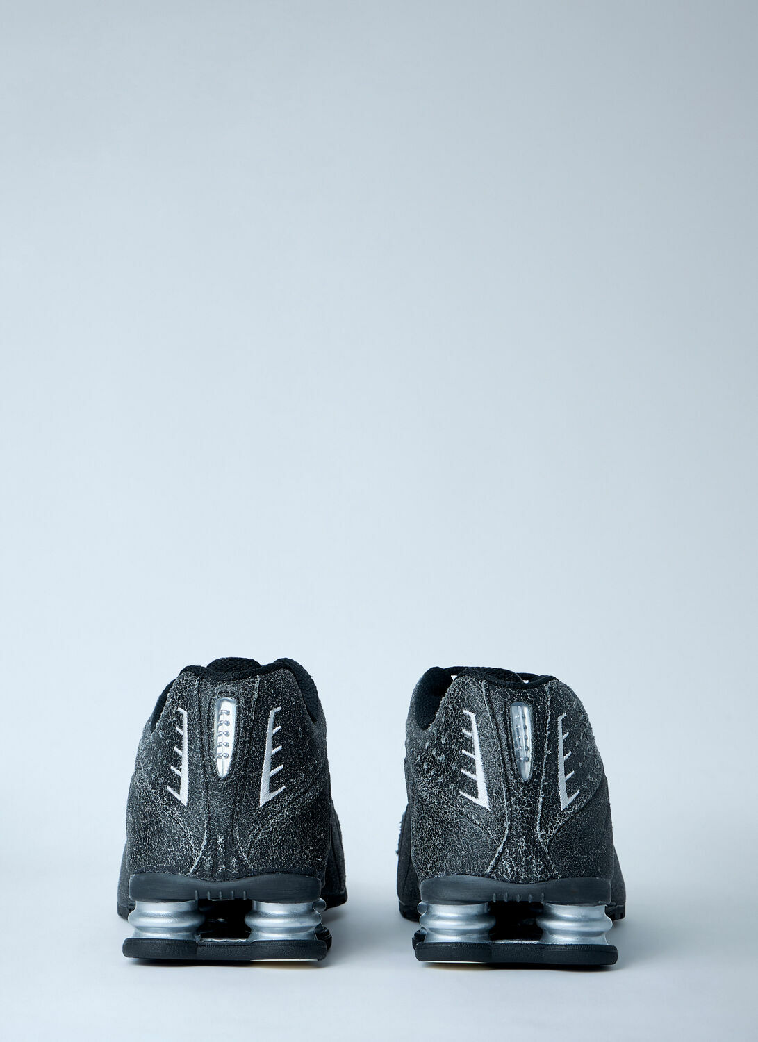 Nike Shox R4 QS Sneakers