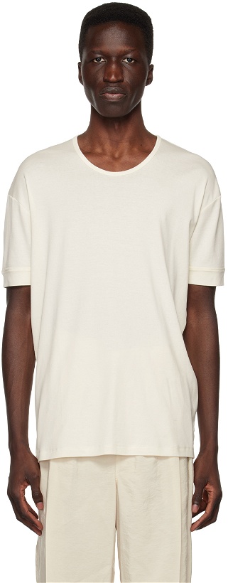 Photo: LEMAIRE Off-White Ribbed T-Shirt
