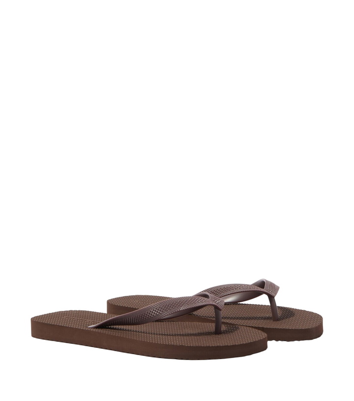 Photo: Frescobol Carioca Fabio thong sandals