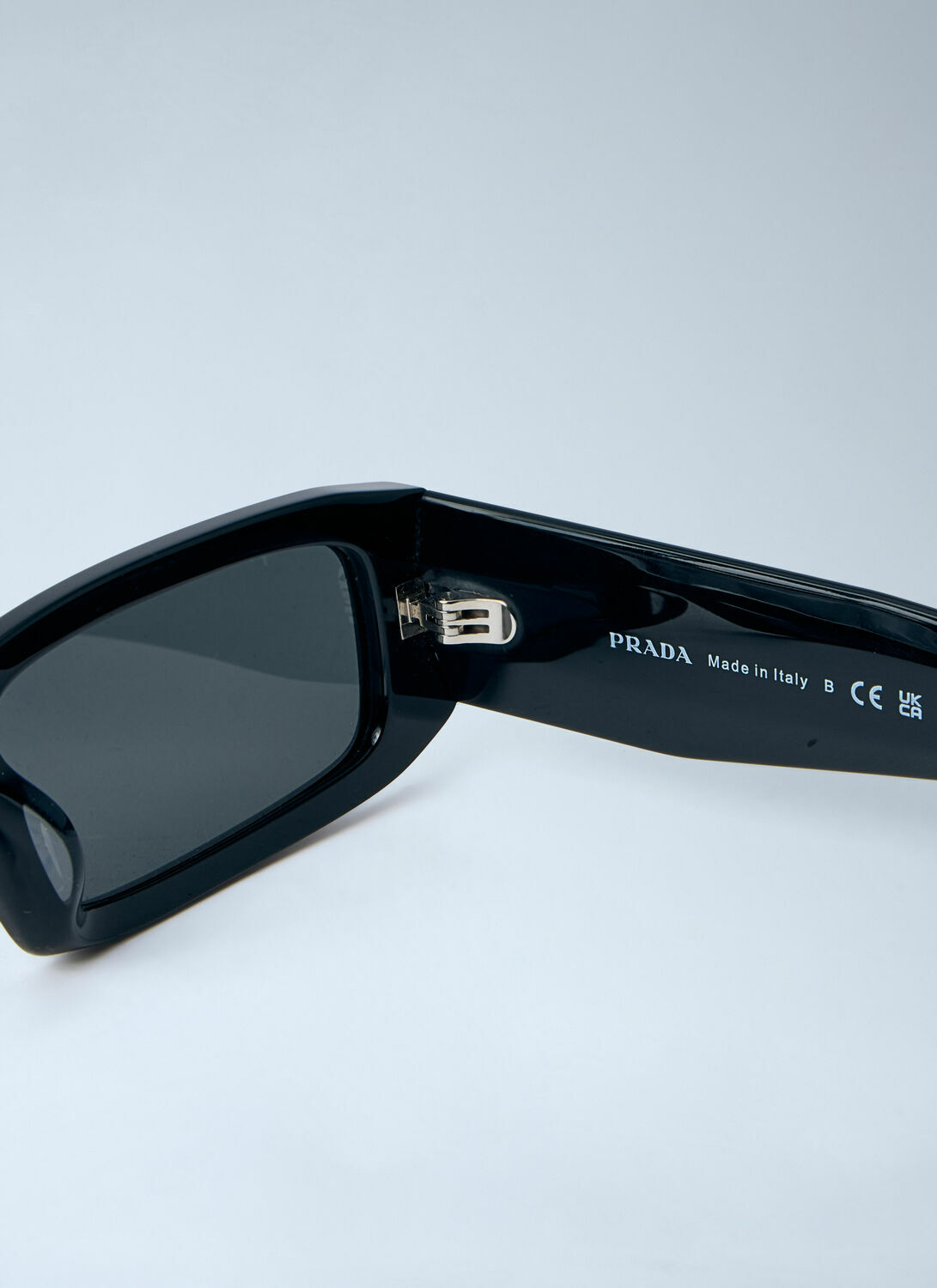 Prada PR D09SD Sunglasses