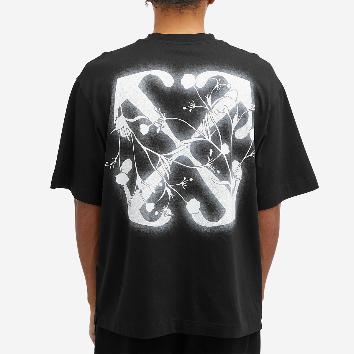 Off White Men s Flower Arrow Skate T Shirt in Black Off White