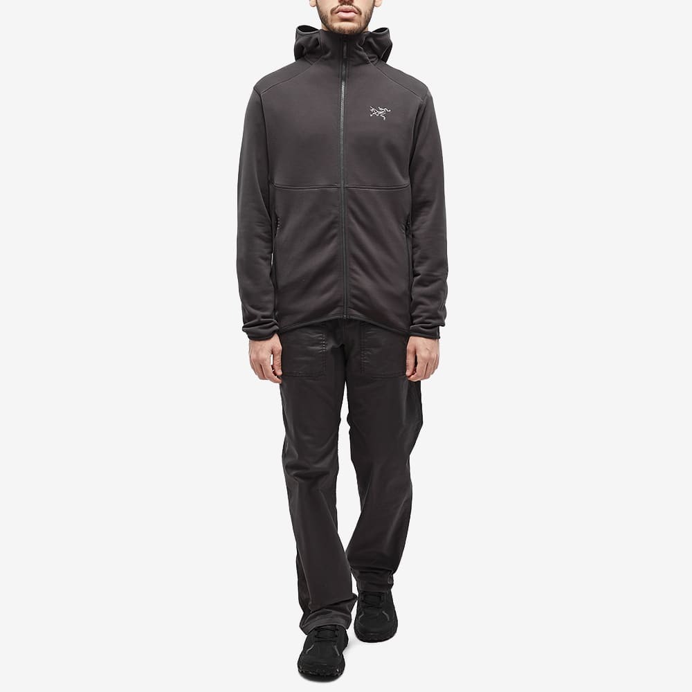 Arc'teryx Men's Kyanite AR Hooded Jacket in Graphite Arc'teryx
