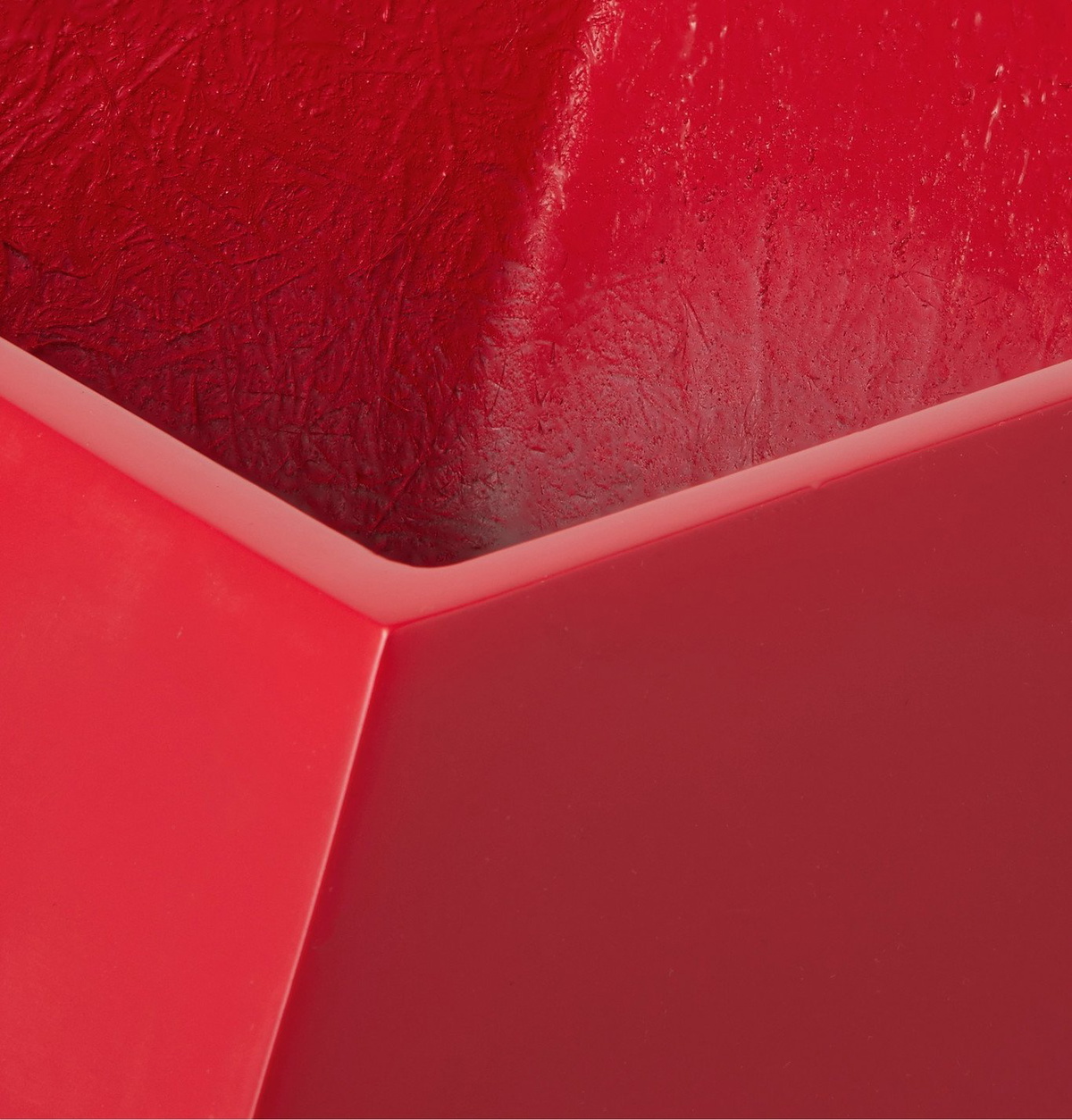 Pieces - Curvy Fiberglass Planter - Red