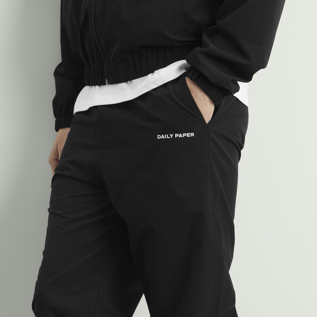 Daily Paper Men's Eward Pants in Black