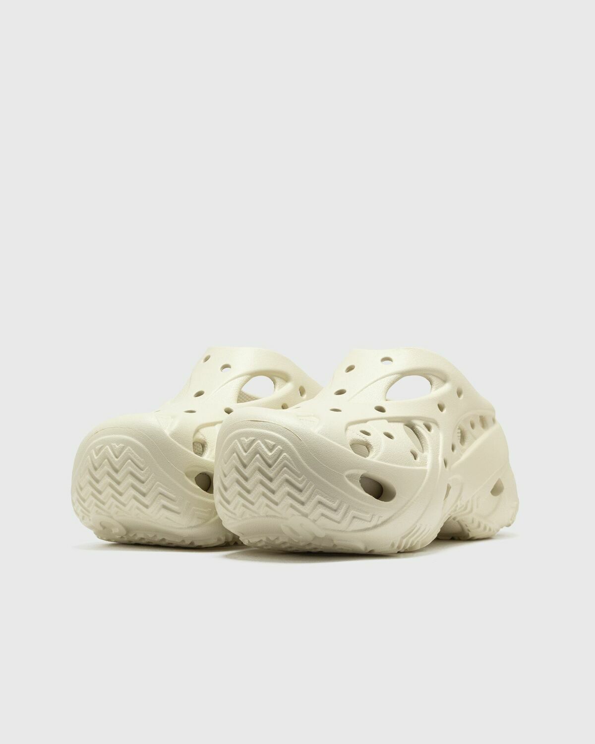 Crocs Caged Clog White Mens Sandals & Slide