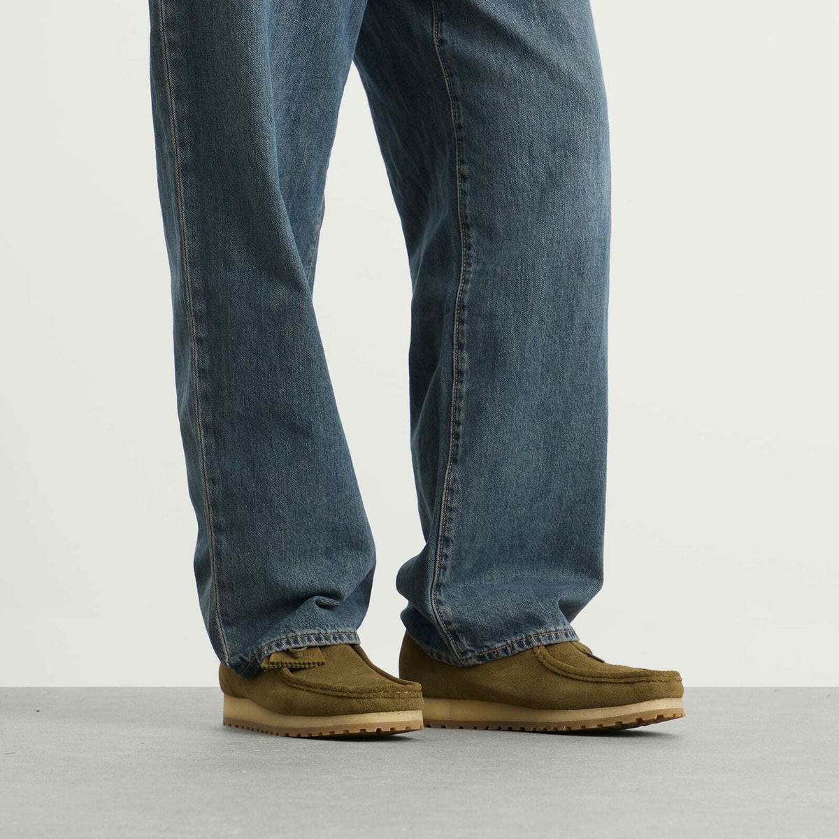 Clarks Originals Men's Wallabee RB in Olive Suede