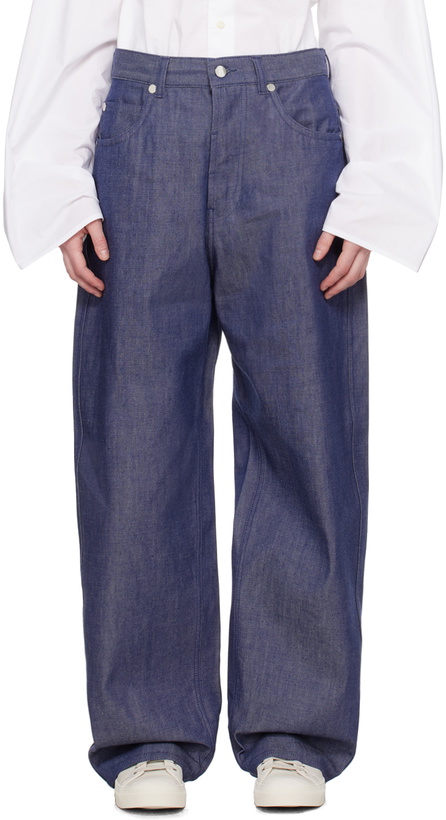 Photo: Sofie D'Hoore Indigo Peggy Jeans