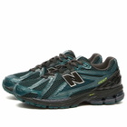 New Balance 1906 Sneaker in Medusa Green/Black