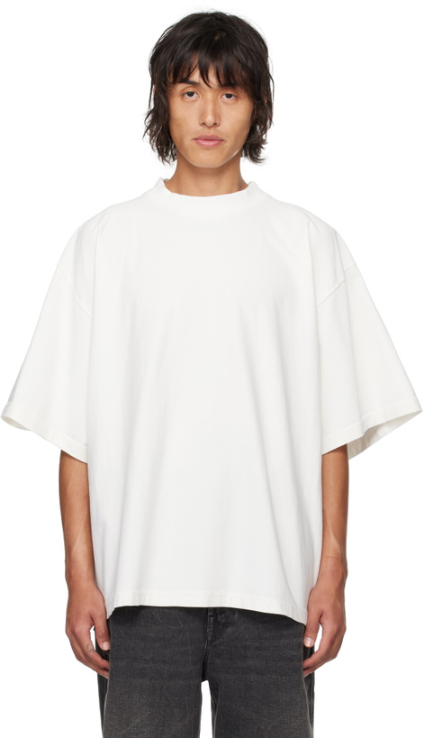 Photo: Hed Mayner White Dropped Shoulders T-shirt