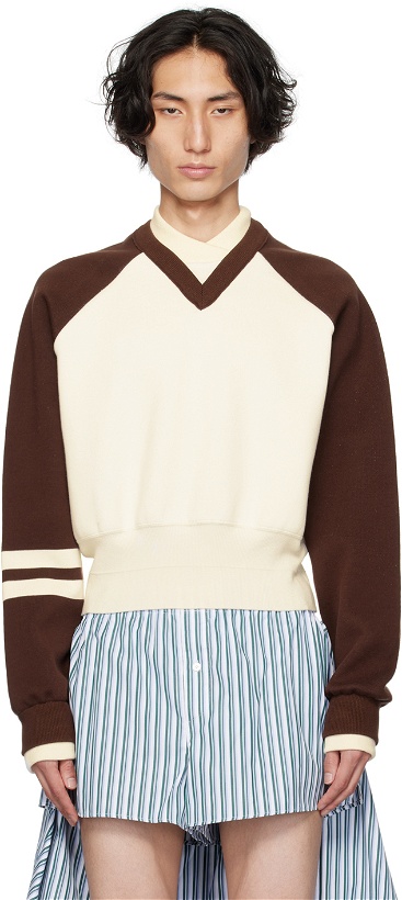 Photo: Meryll Rogge Brown & Off-White Layered Sweater