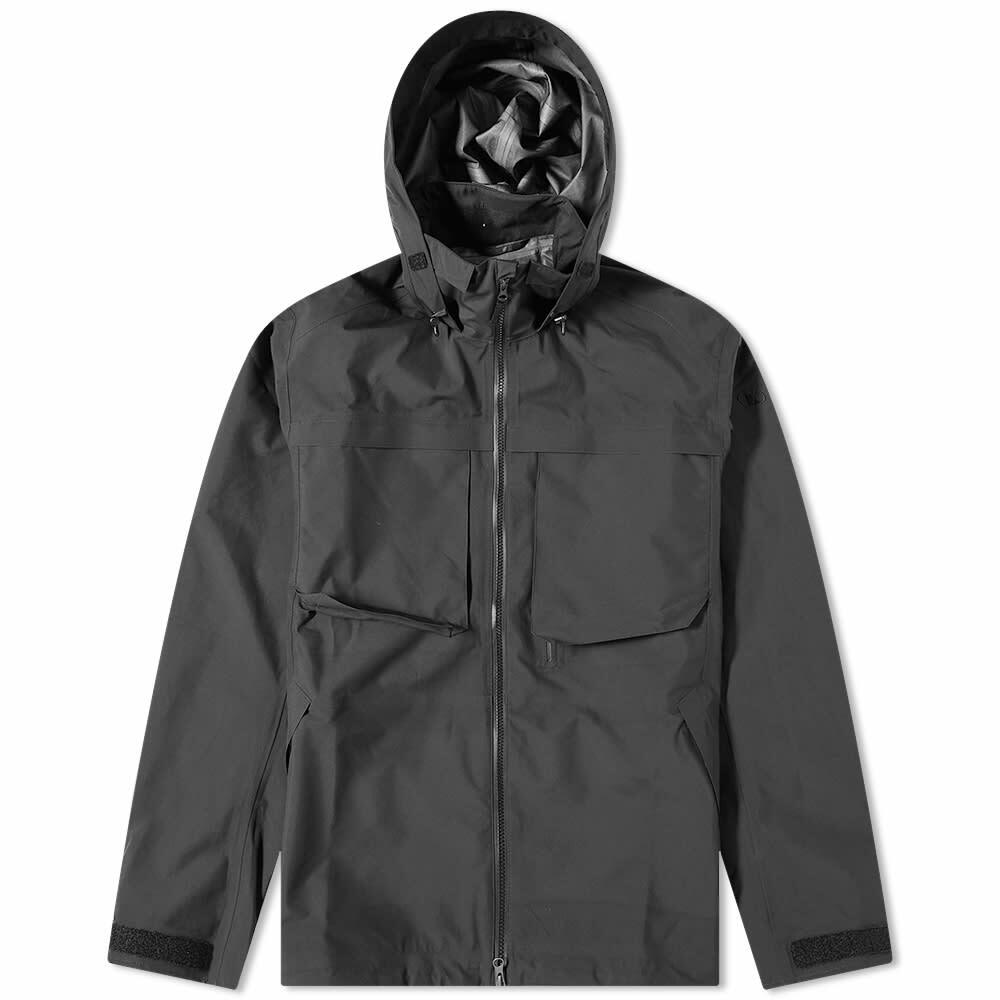 Tilak Men's Poutnik Caw Gore-Tex Jacket in Caviar Black Tilak