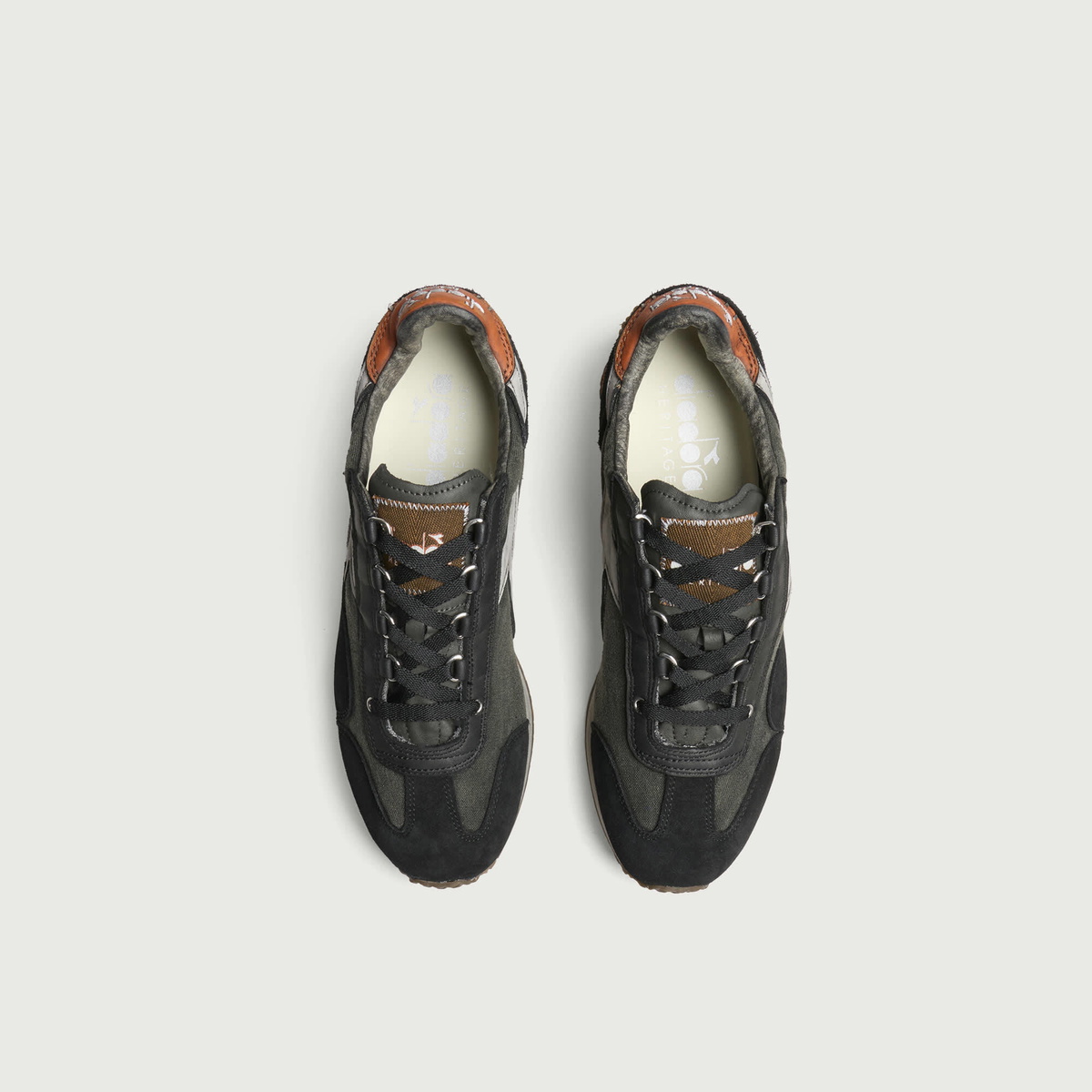 Diadora Men's Equipe Dirty Sw Evo Sneaker in Anthracite Black