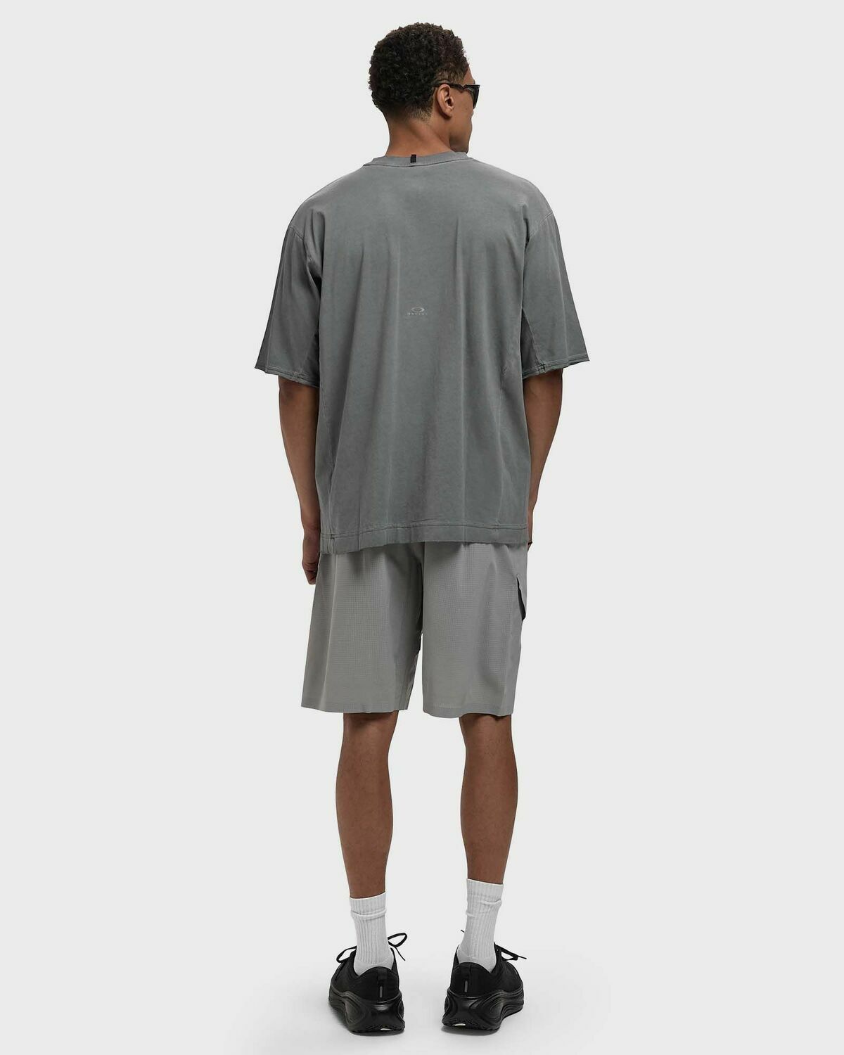 LATITUDE VEIL TEE