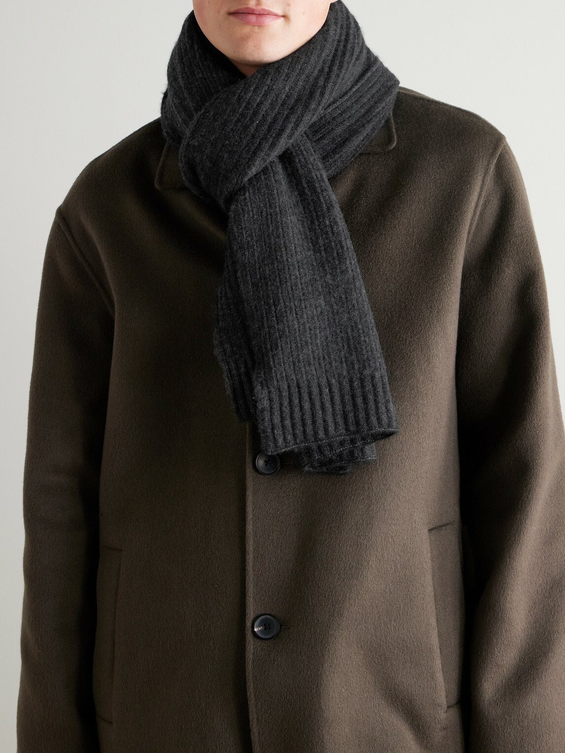 Mr P. - Ribbed Cashmere Scarf