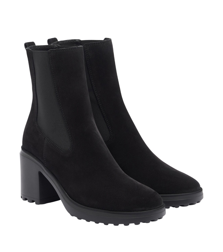 Photo: Hogan H724 suede ankle boots
