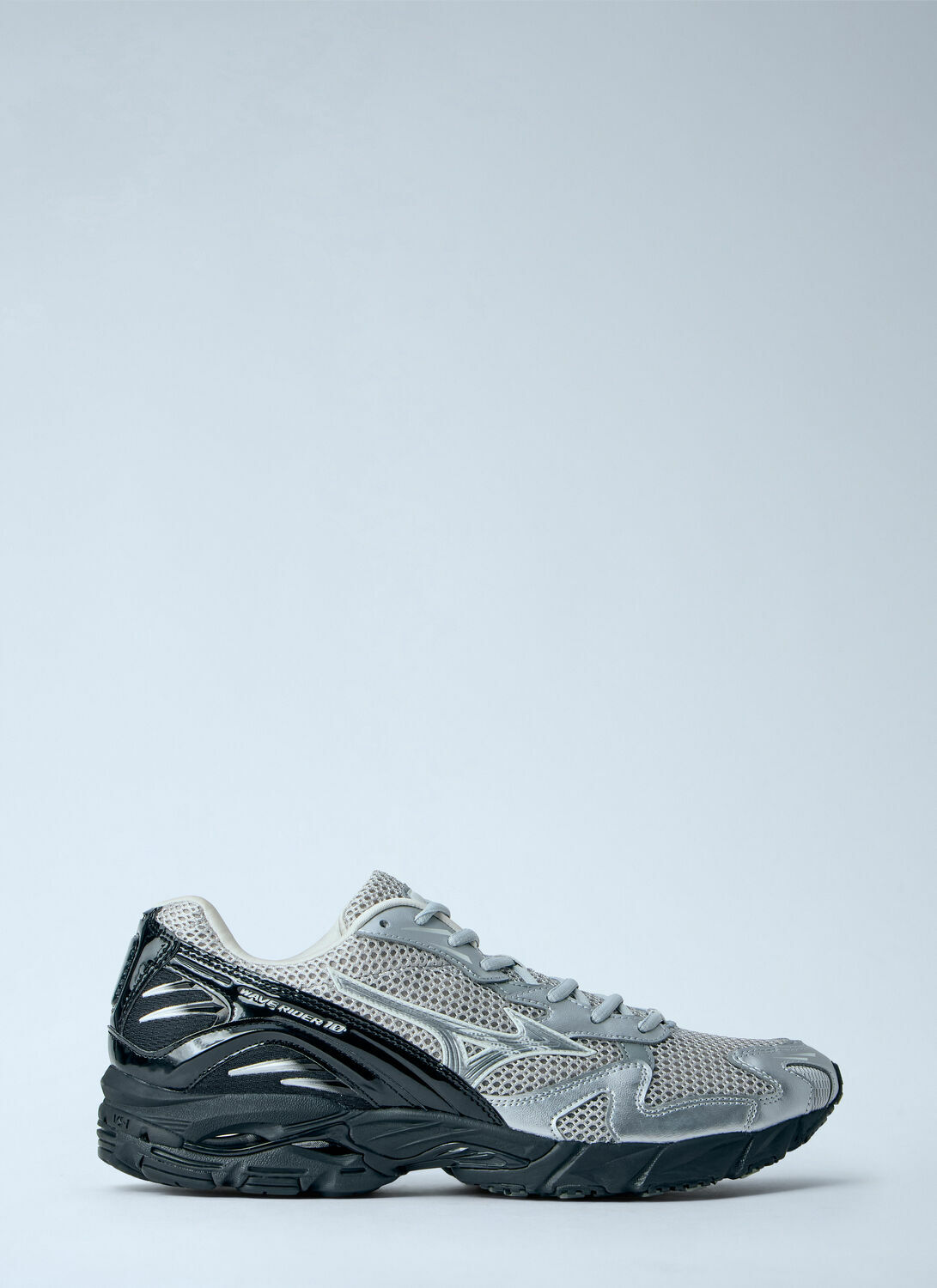 Mizuno Wave Rider 10 Sneakers