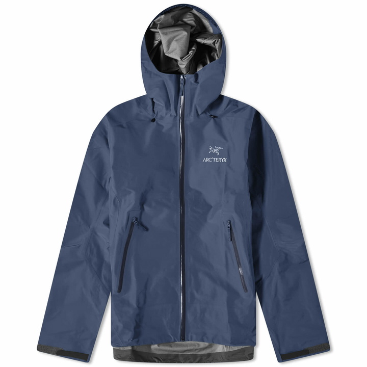 Photo: Arc'teryx Men's Beta LT Jacket in Black Sapphire