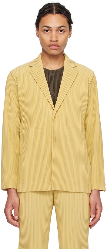 Photo: HOMME PLISSÉ ISSEY MIYAKE Yellow Tailored Pleats 1 Blazer