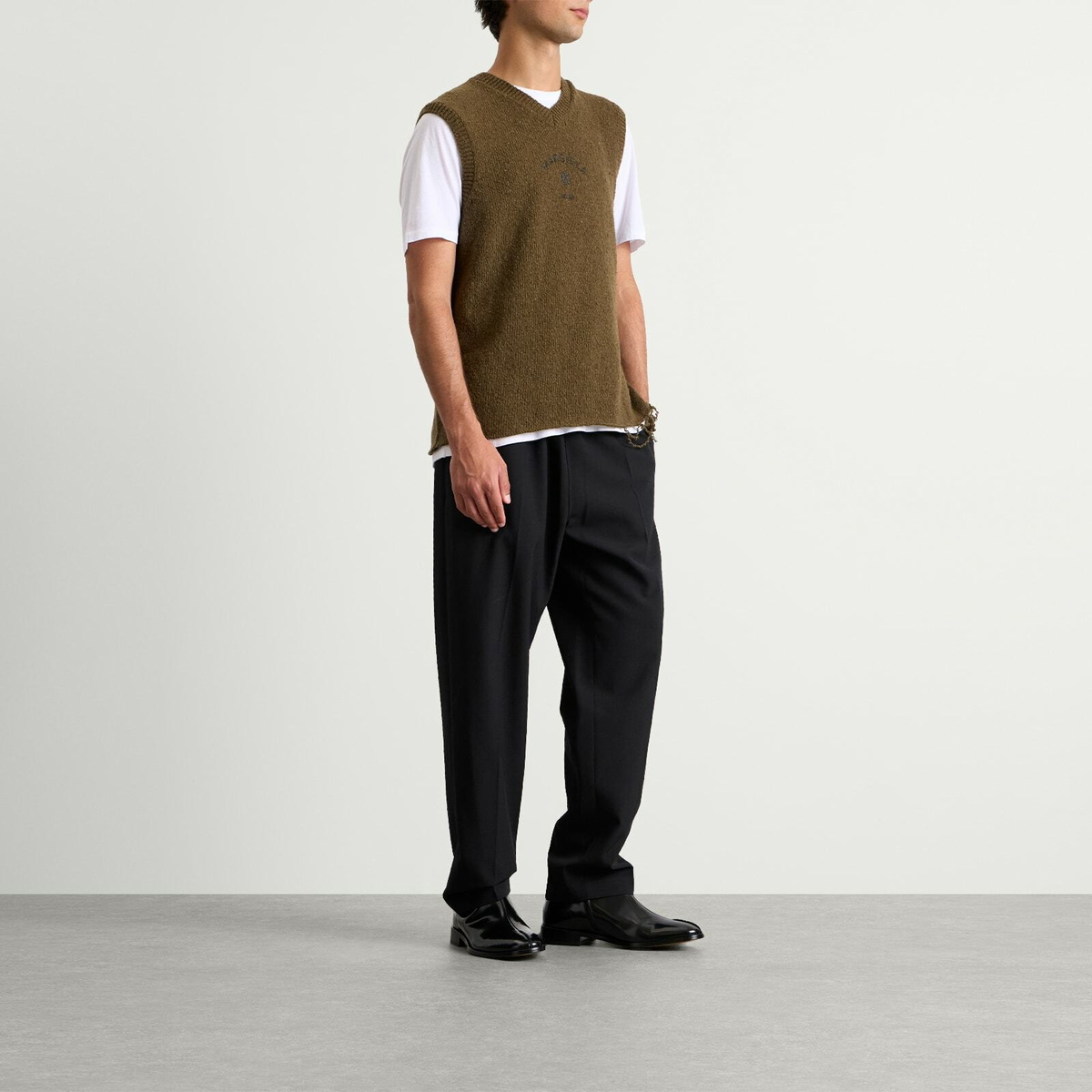 MM6 Maison Margiela Men's Knitted 6 Vest in Khaki-Black Print