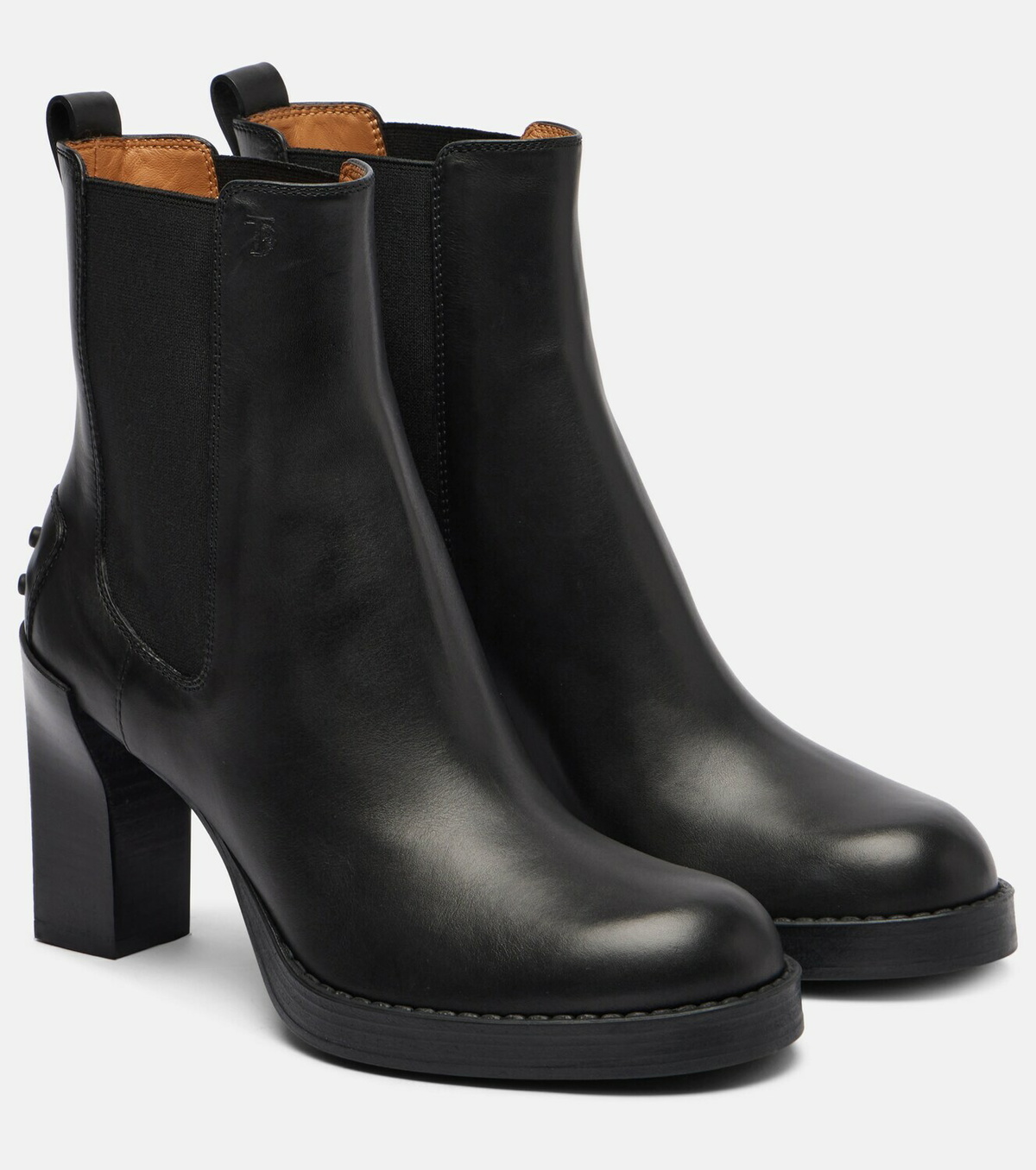 Tod's 80 leather Chelsea boots