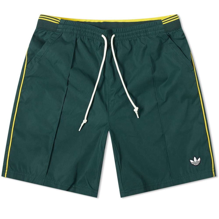 Photo: Adidas Samstag Short