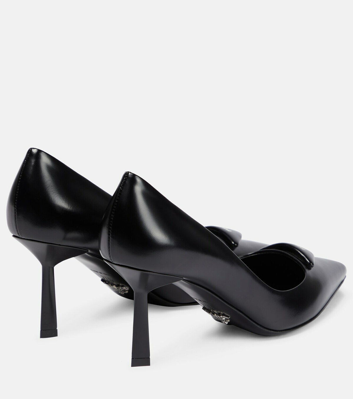 心ときめく◇ロゴ Patent Leather Pumps◇PRADA Logo patent leather slingback pumps in black - Prada | Mytheresa