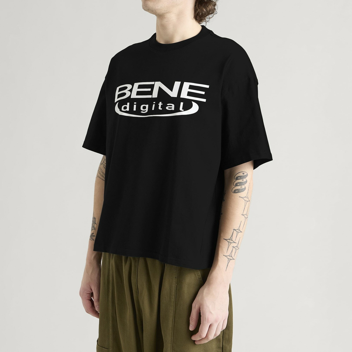 Bene Culture Men's Bene Digital T-Shirt in Black
