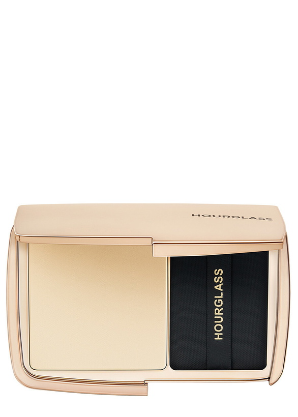 Photo: Hourglass Vanish Airbrush Pressed Powder - Translucent