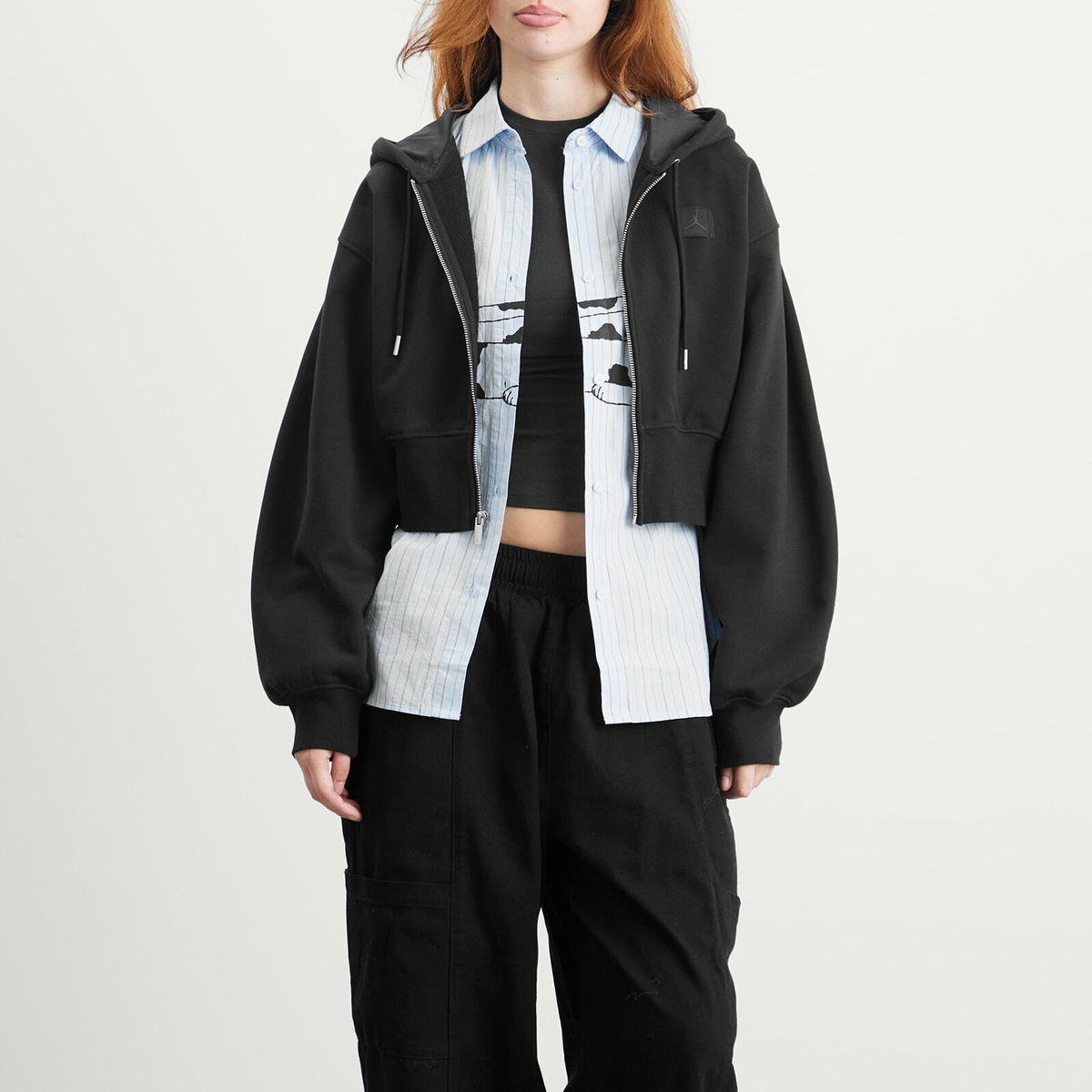 Air Jordan Women's Flight Fleece Crop Hoodie in Black/Smoke Grey