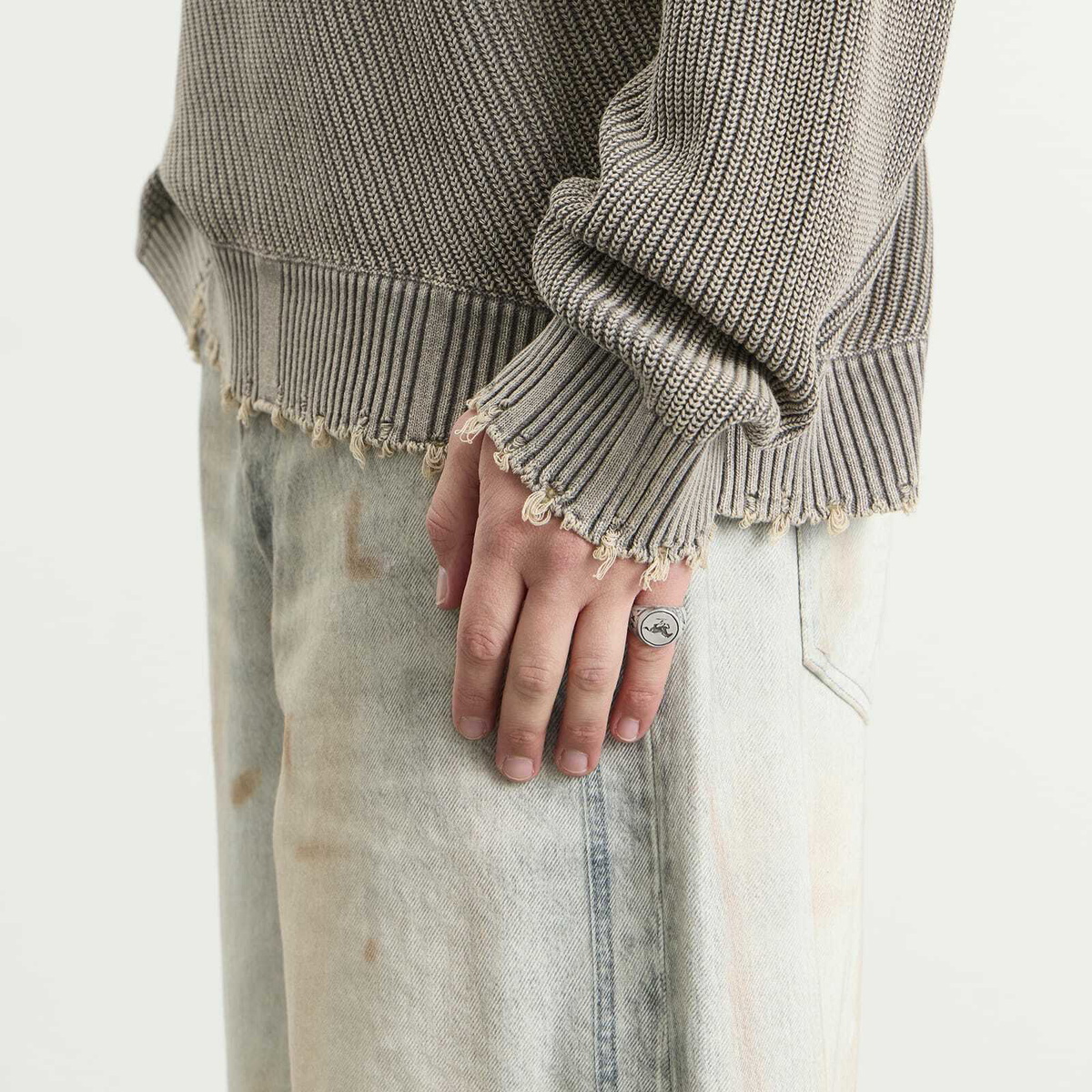 TwoJeys Galloping Signet Ring in Silver