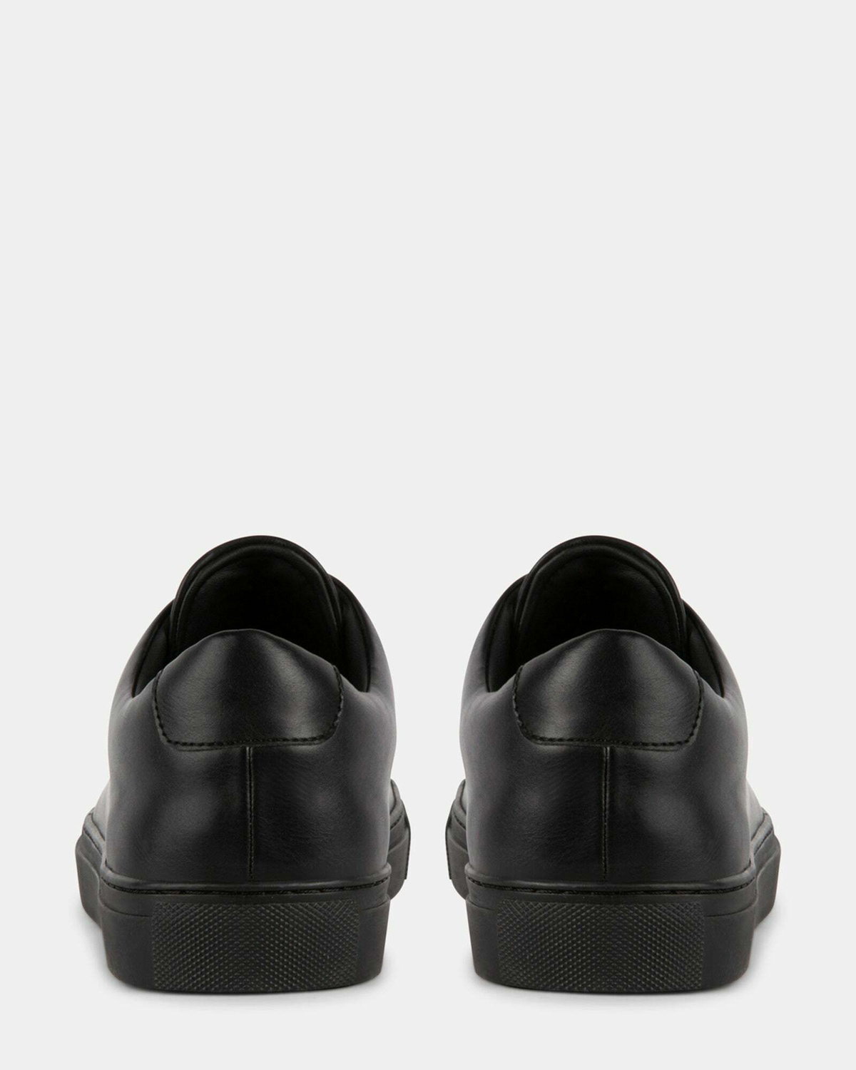 Steve Madden Camron Casual Shoes in Black
