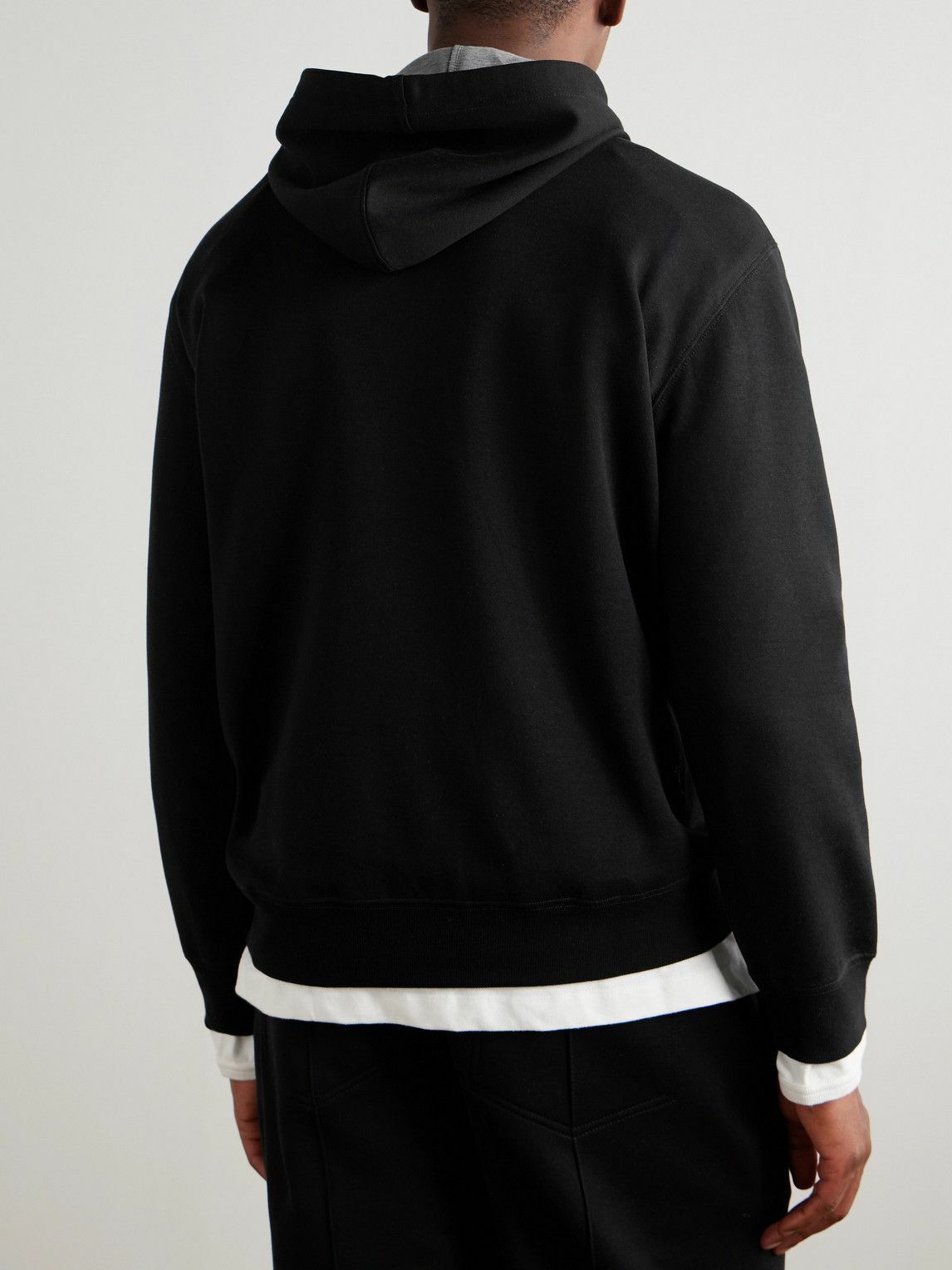 パーカー・フーディ BRUNELLO CUCINELLI Men Hoodies YM8319069GC101 BLACK 24134321_54197328_1000.jpg
