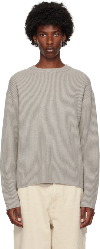Photo: LISA YANG Gray William Sweater