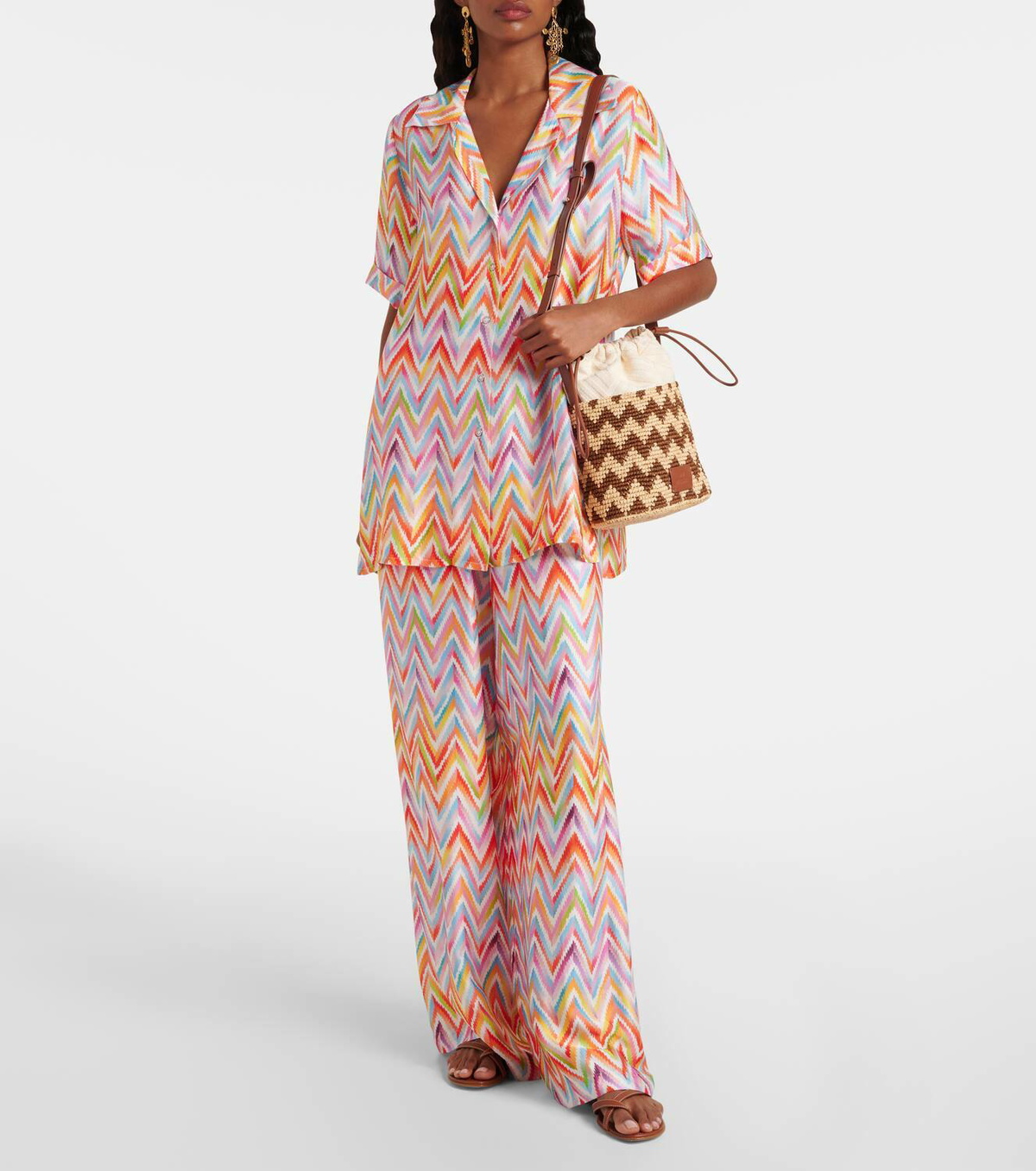 【MISSONI】 Zigzag Medium raffia bucket bag Zigzag Medium raffia bucket bag in neutrals - Missoni