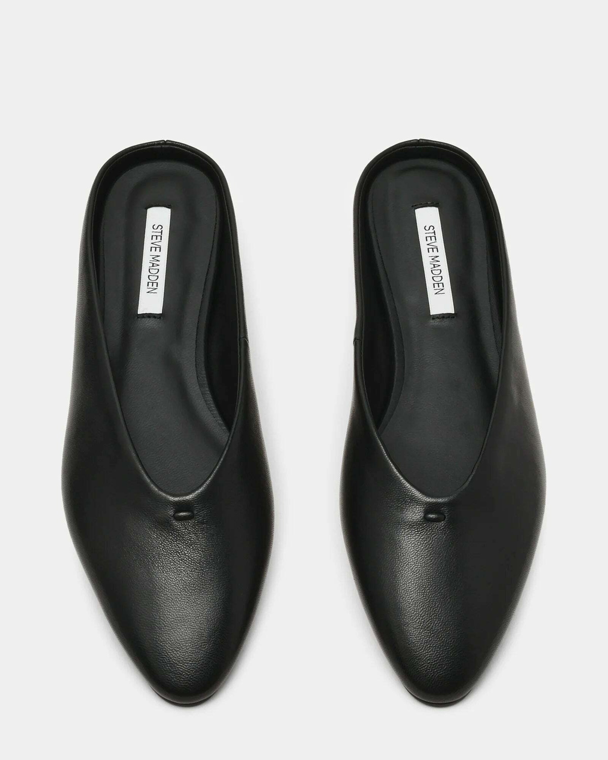 Steve Madden Sherman Flats in Black