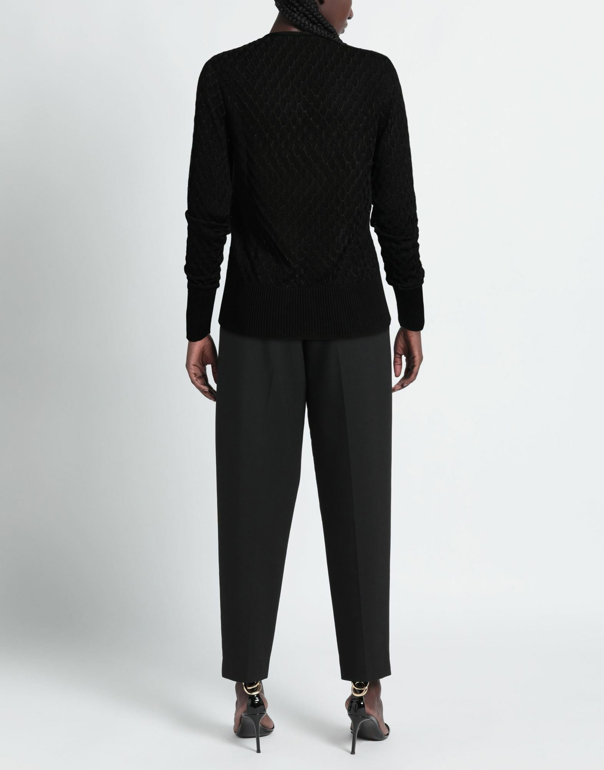 Sapio Womens Sweater in Black