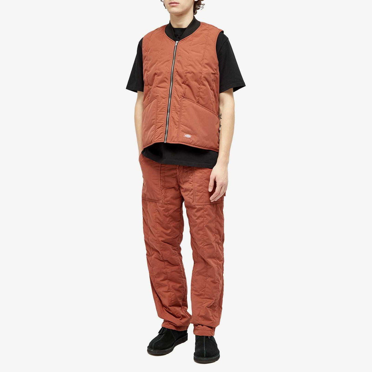 Dickies Men's Premium Collection Quilted Vest in Mahogany