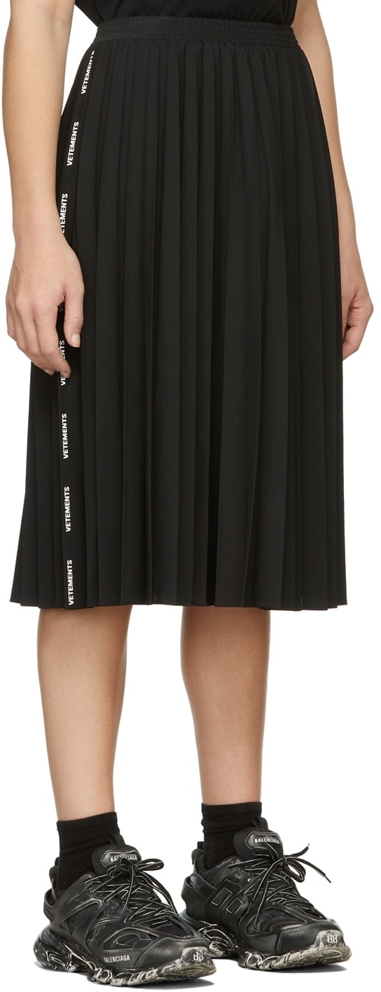 VETEMENTS Black Pleated Logo Skirt Vetements