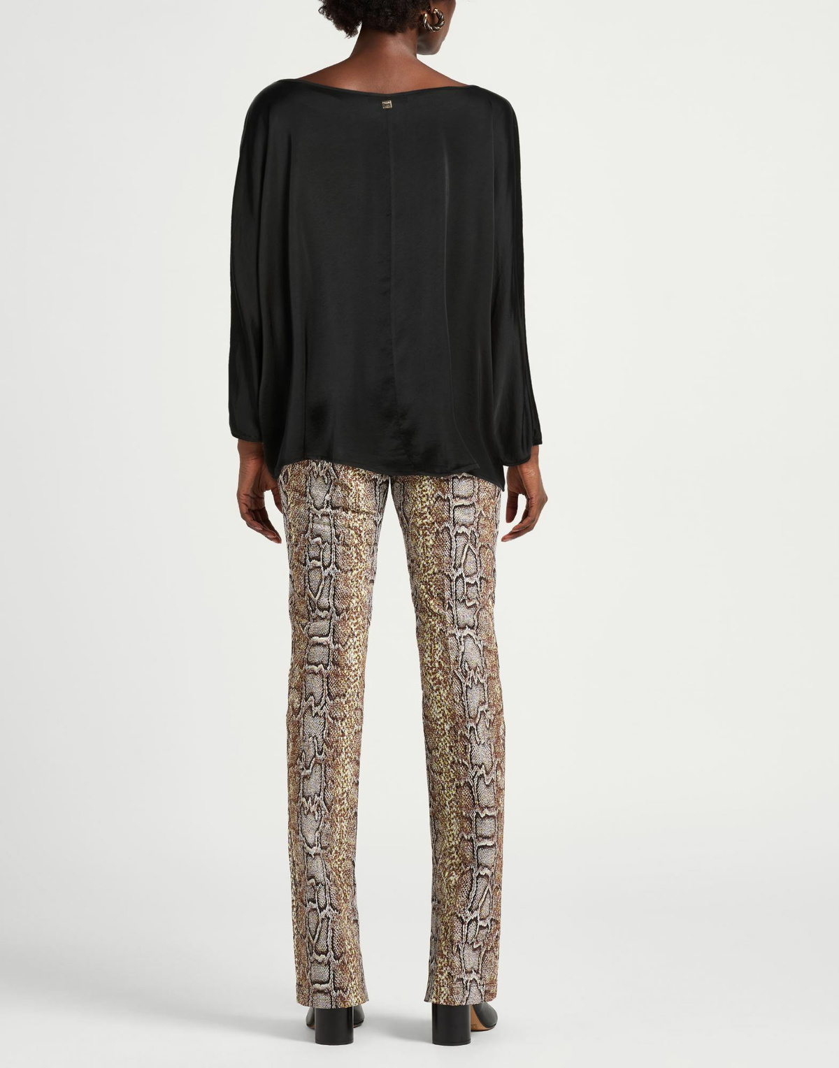 Manila Grace Womens Top in Black