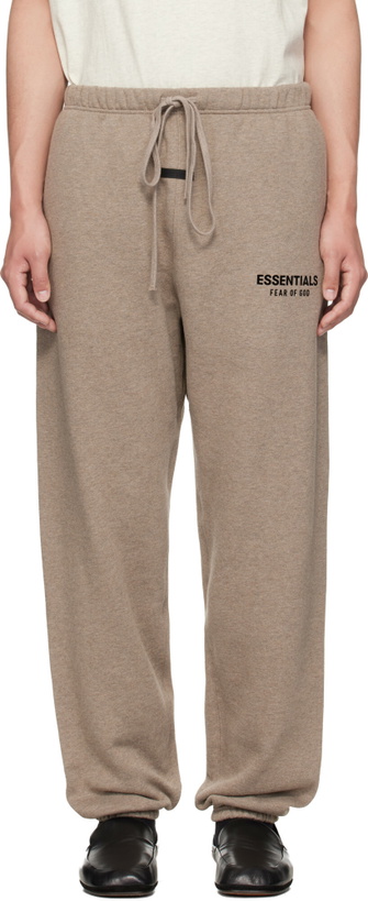 Photo: Fear of God ESSENTIALS Beige Classic Sweatpants