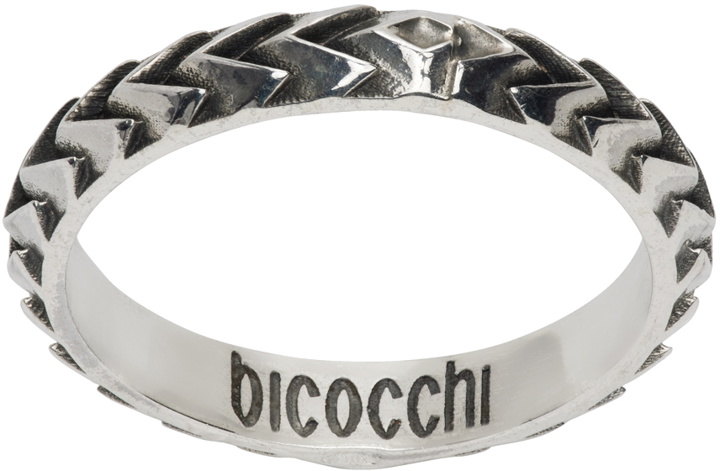 Photo: Emanuele Bicocchi Silver Engraved Ring