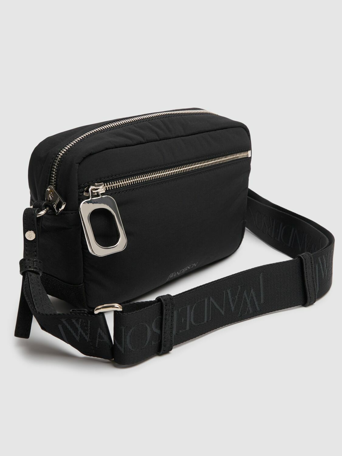 ★J W ANDERSON★JWAプーラー カメラ バッグ JW Anderson JWA-puller Camera Bag | Black | FARFETCH