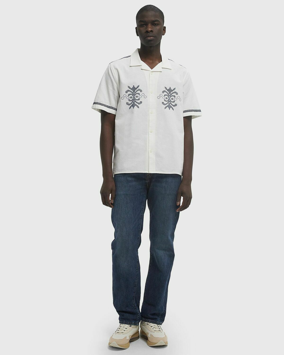 Wax London DIDCOT SS SHIRT CREST MOTIF White Mens Shortsleefe