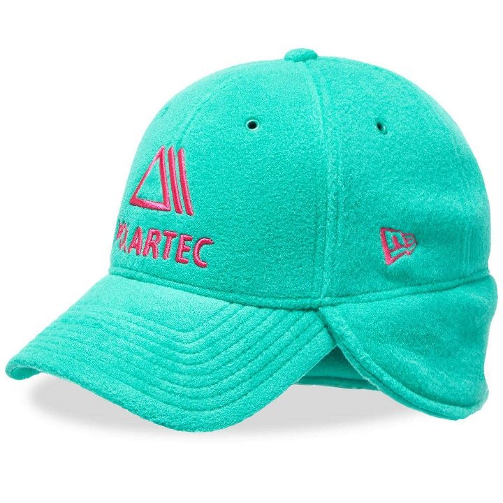 Photo: New Era Men's 39Thirty Polartec Fitted Cap in Green/Pink